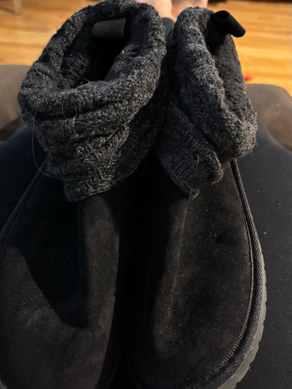 Muk Luks Essentuals  Black Cozy Knit-Cuff Winter Ankle boots sz 10